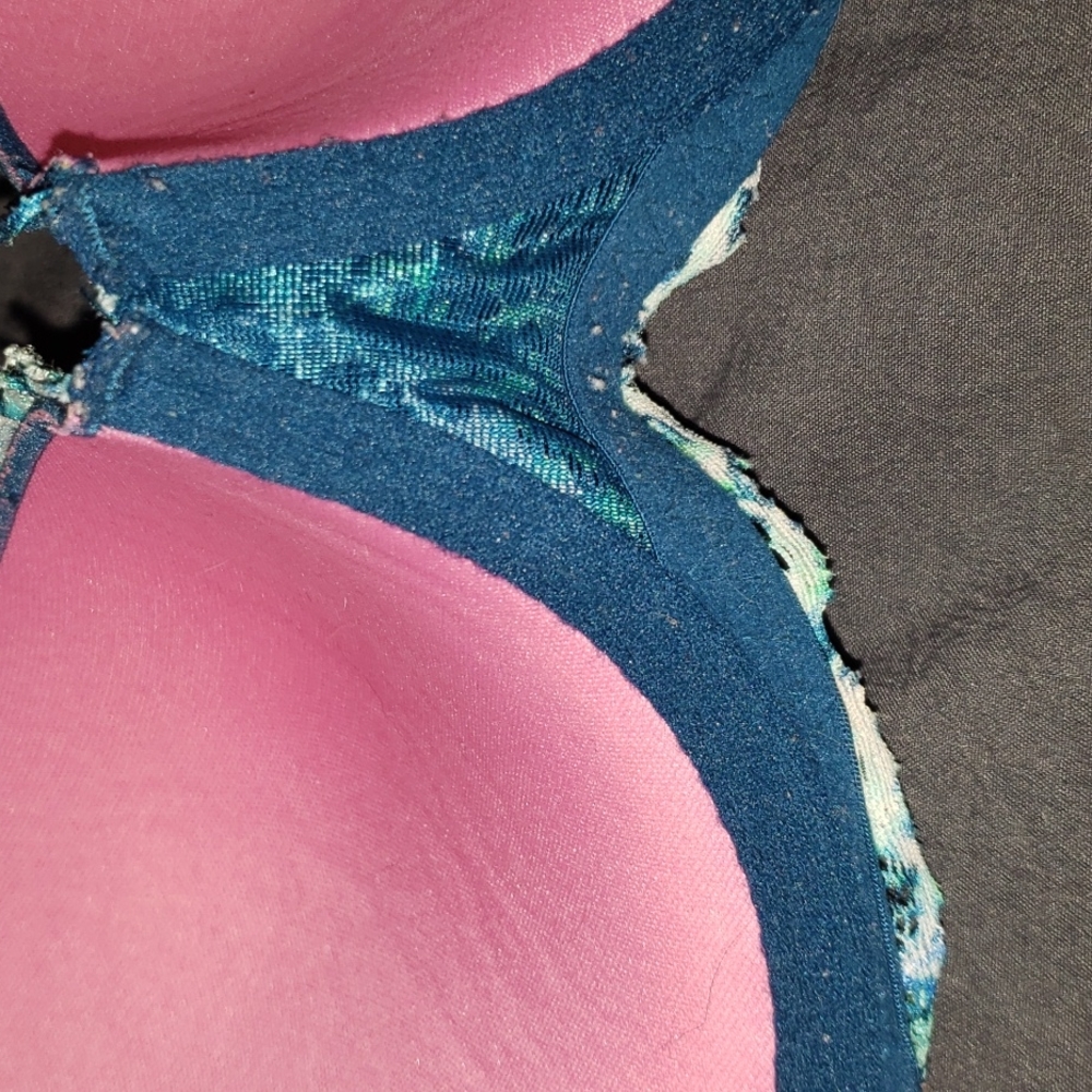 Victorias secret PINK push up bra - Picture 3 of 10